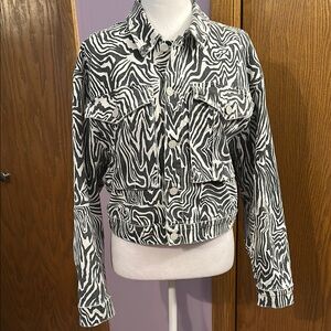 MOTHER Denim The Out of Pocket Black and White Women's Jacket size medium.